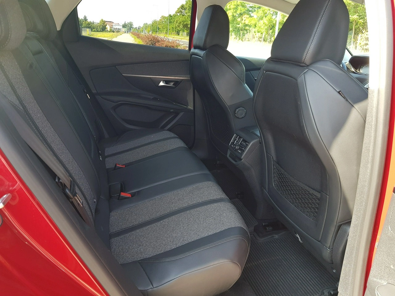 Peugeot 3008 - Zdjęcie 14