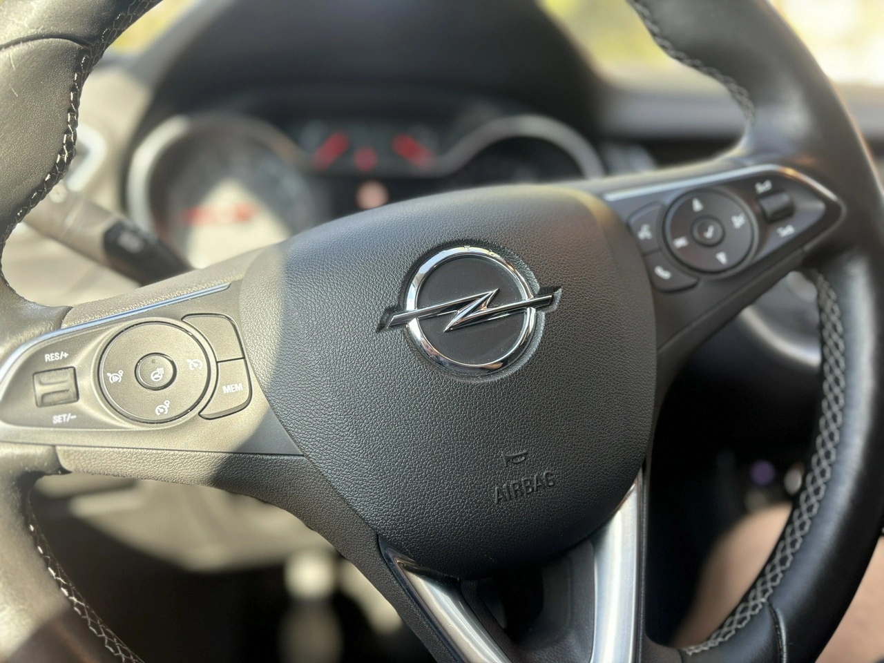 Opel Grandland X - Zdjęcie 12