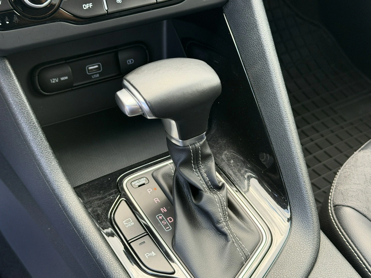 Kia Niro - Zdjęcie 26