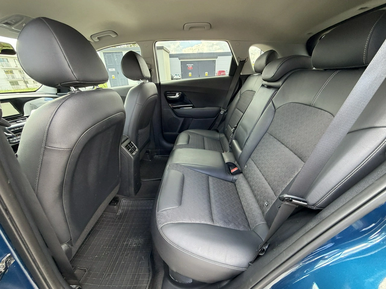 Kia Niro - Zdjęcie 29