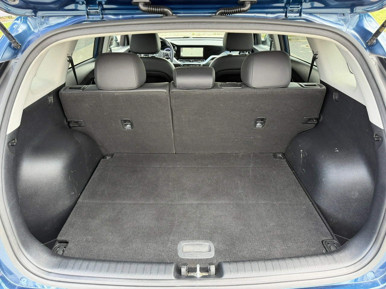 Kia Niro - Zdjęcie 37
