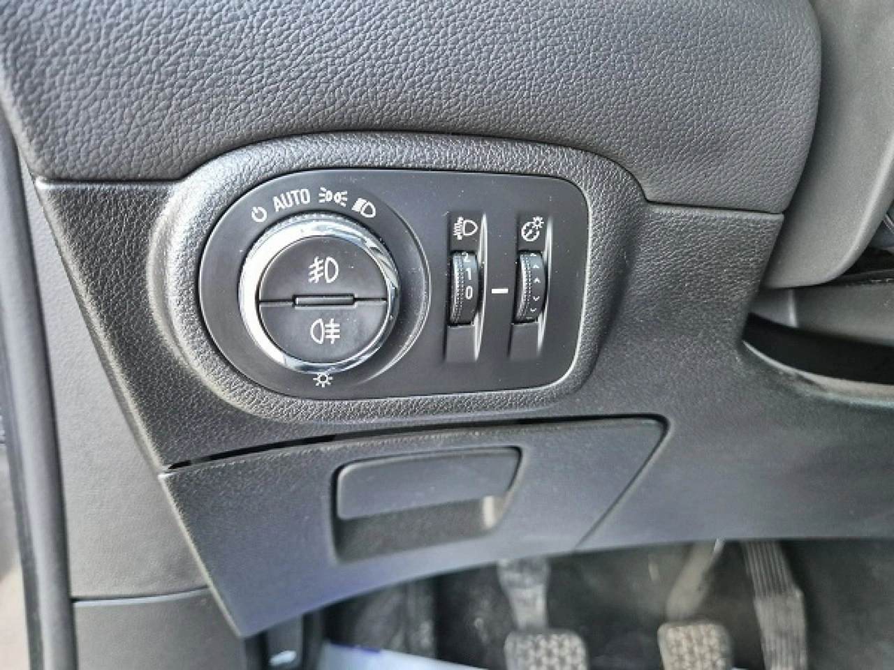 Opel Zafira - Zdjęcie 18