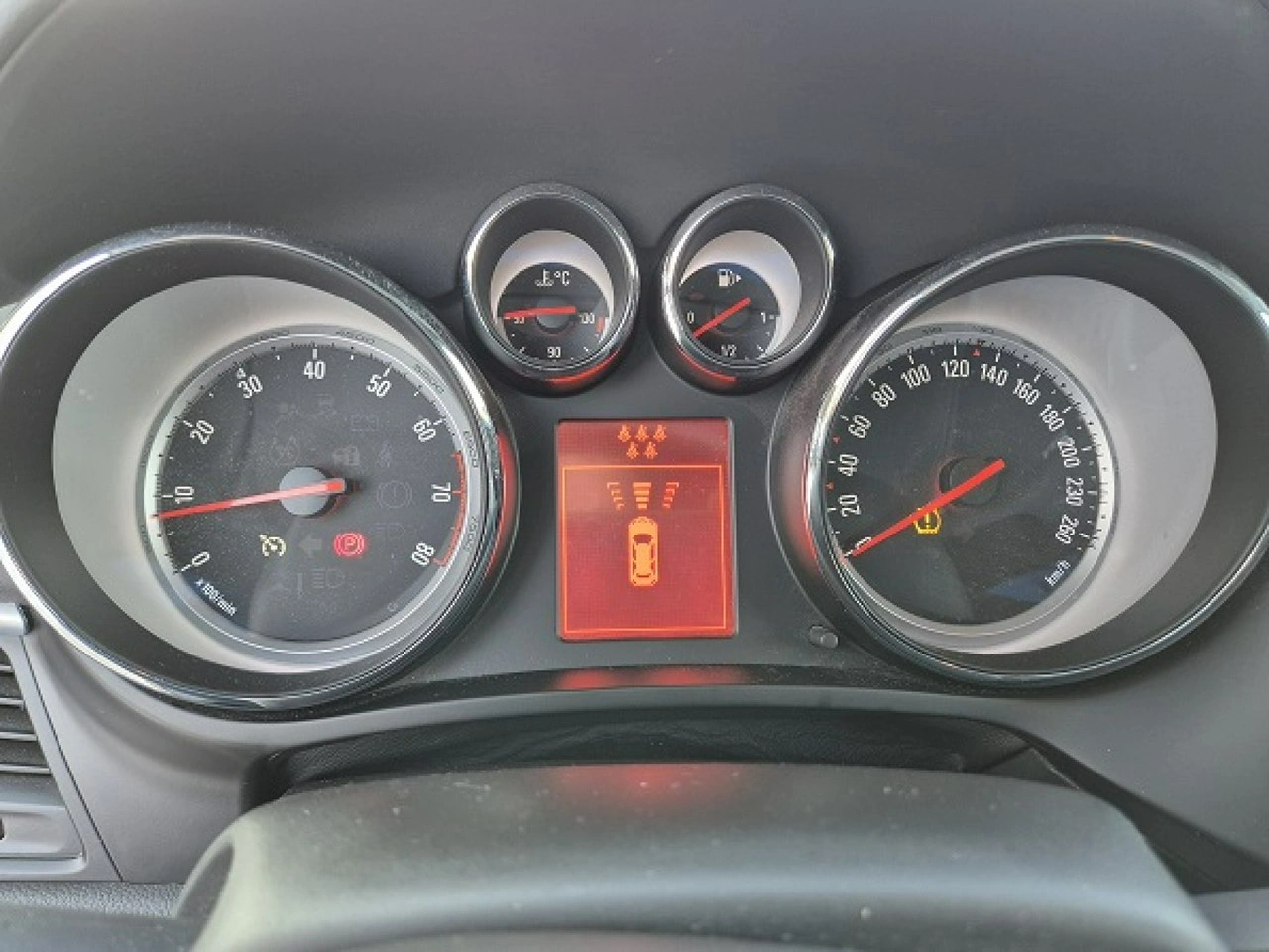 Opel Zafira - Zdjęcie 21