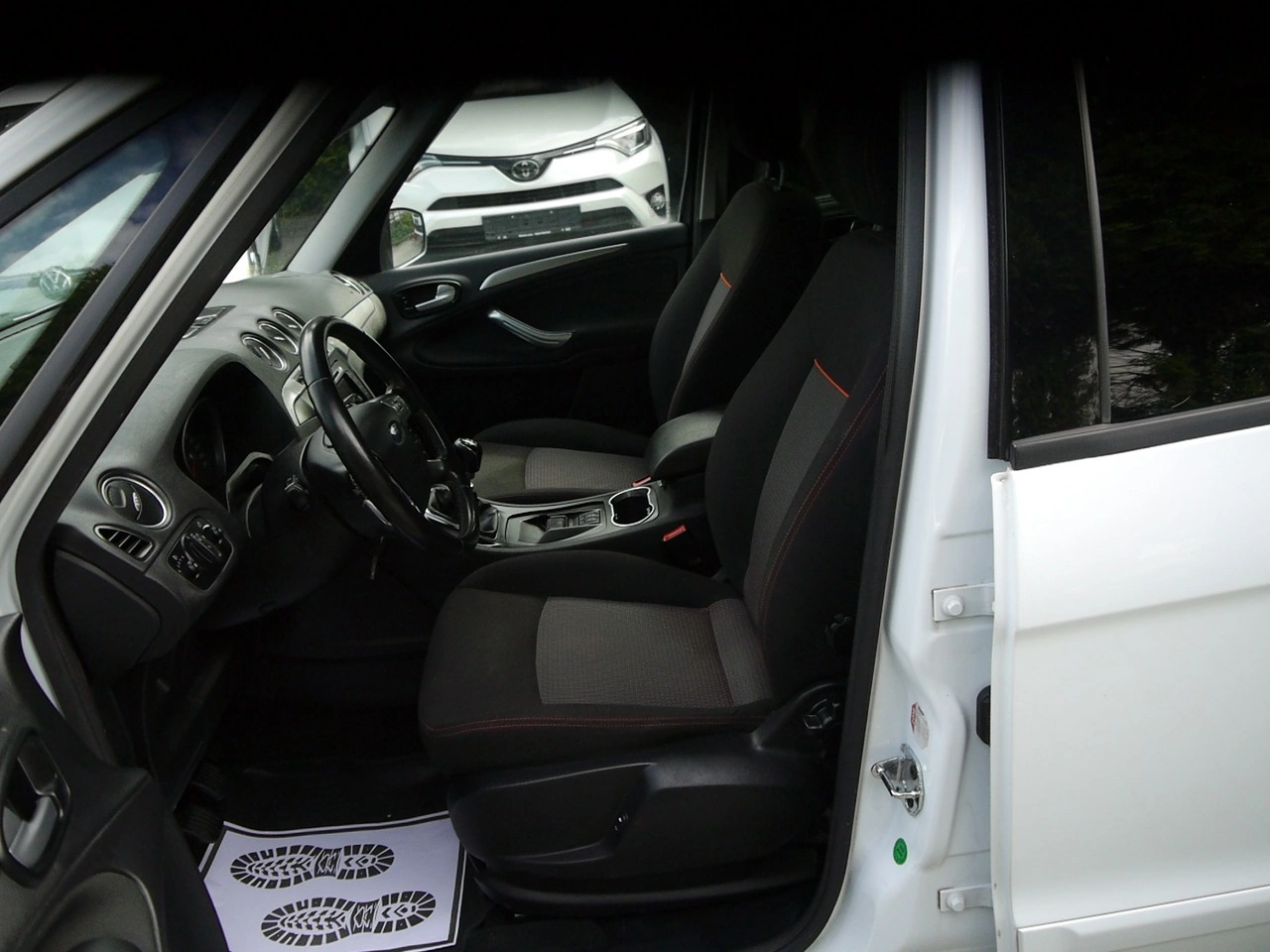 Ford Galaxy - Zdjęcie 24