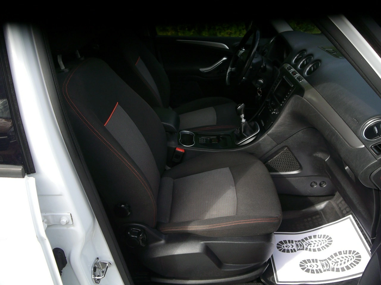 Ford Galaxy - Zdjęcie 25