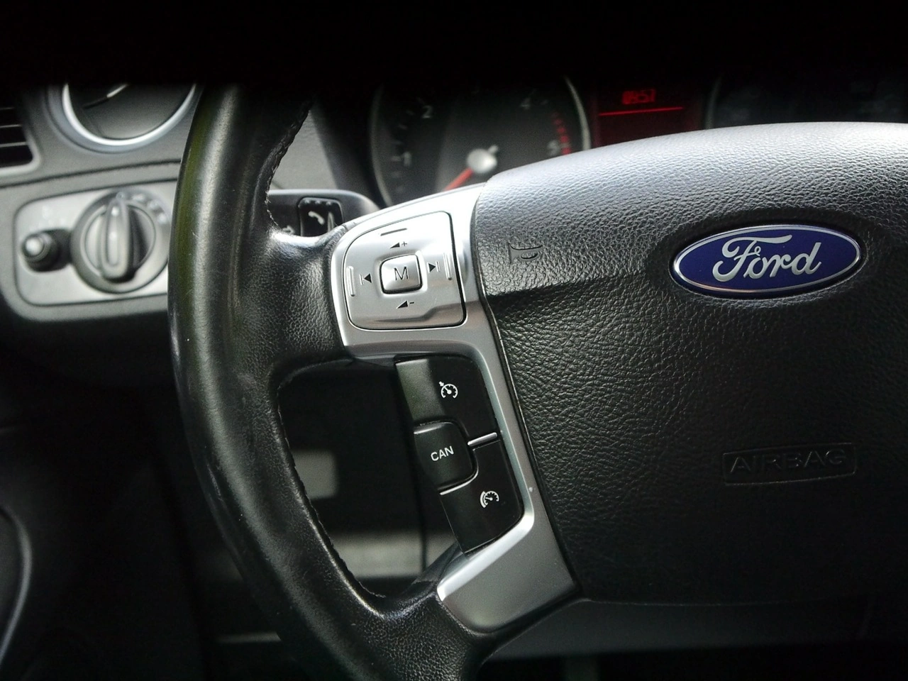 Ford Galaxy - Zdjęcie 29