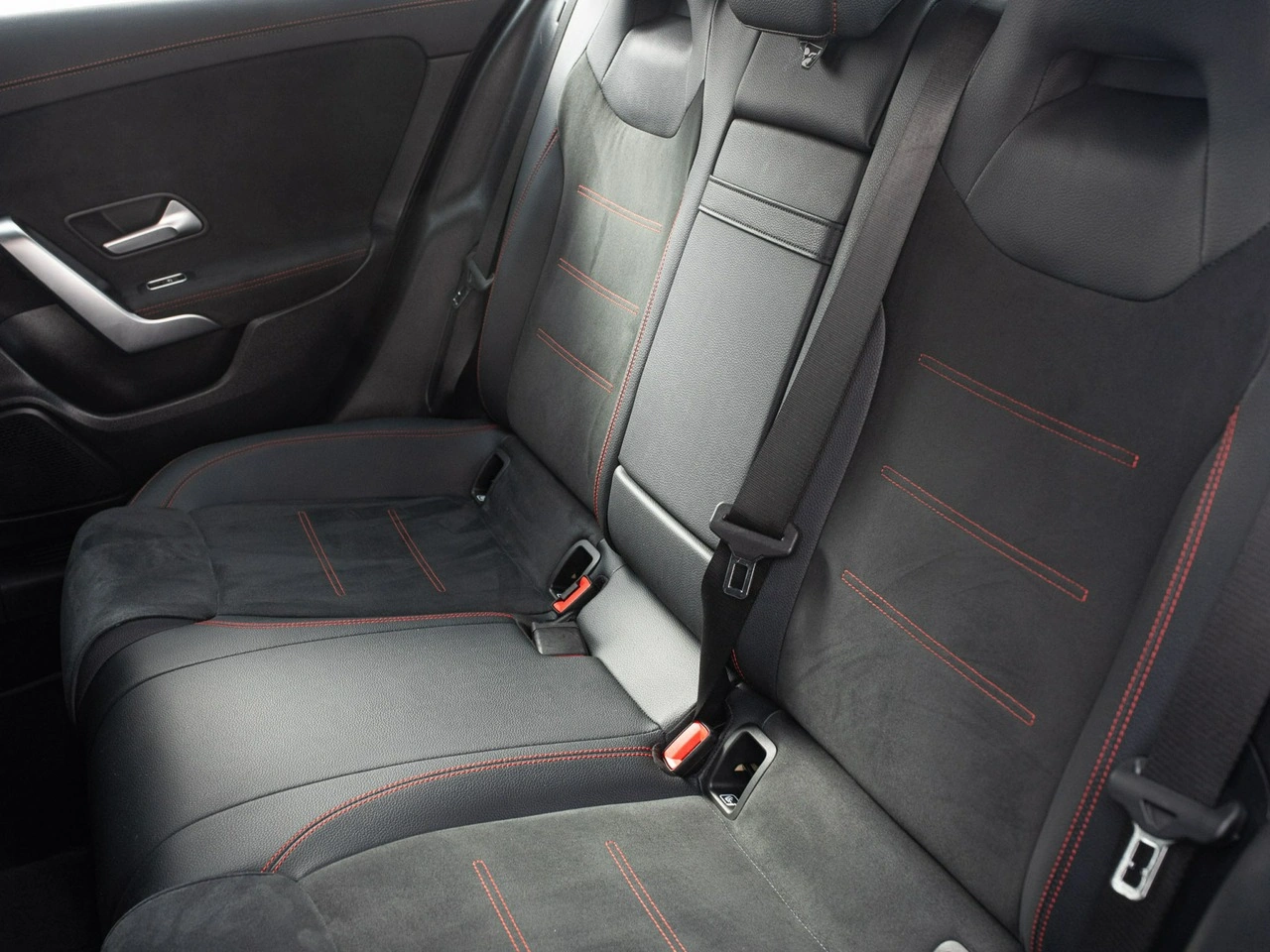 Mercedes CLA 200 - Zdjęcie 27