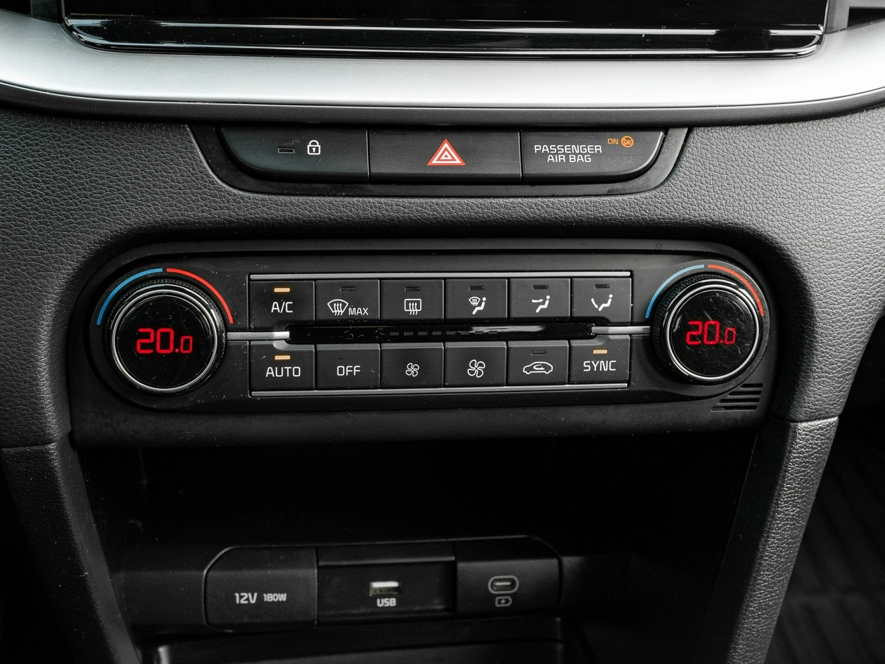 Kia Ceed - Zdjęcie 14