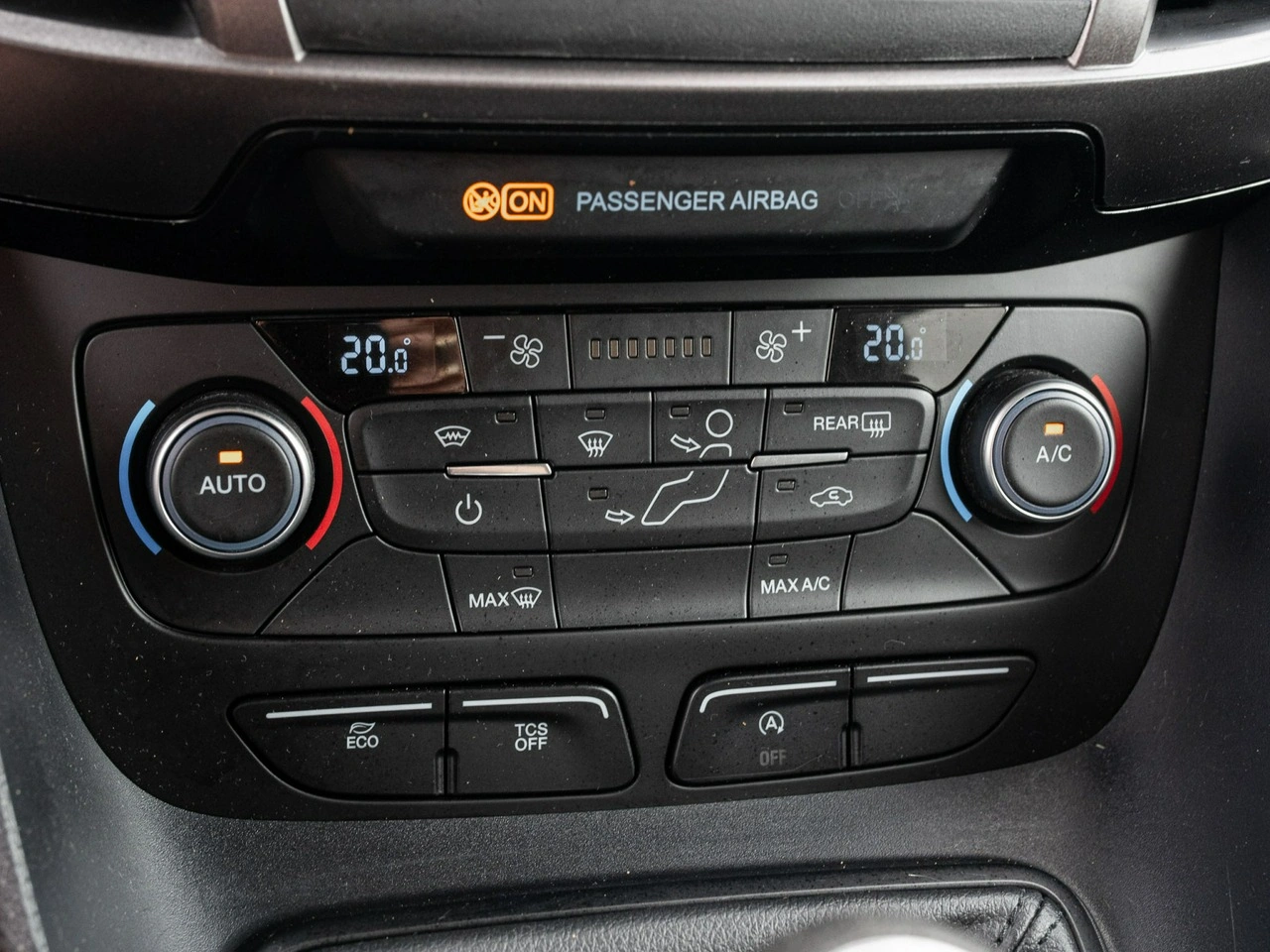 Ford Transit Connect - Zdjęcie 15