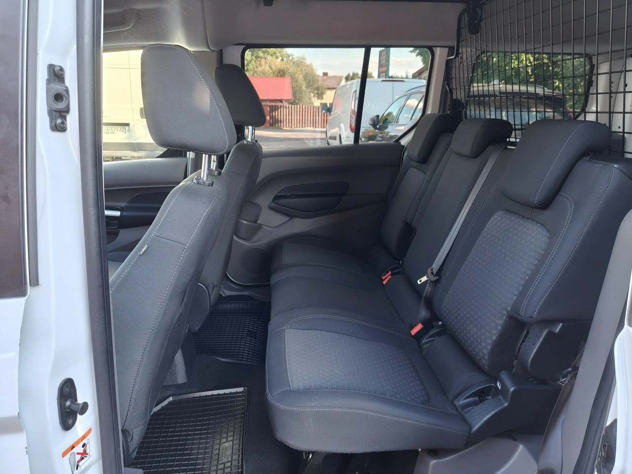 Ford Transit Connect - Zdjęcie 25