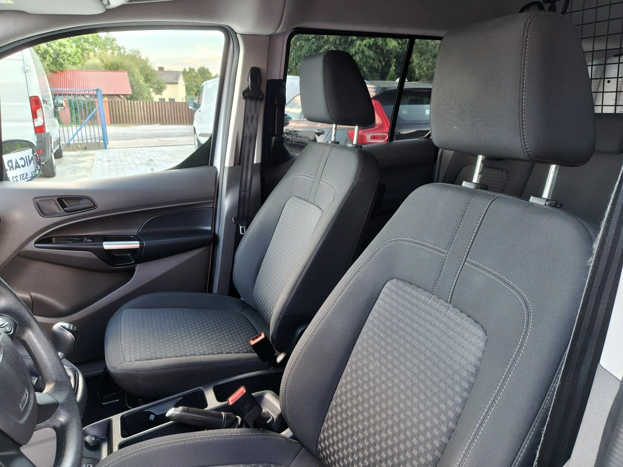 Ford Transit Connect - Zdjęcie 13