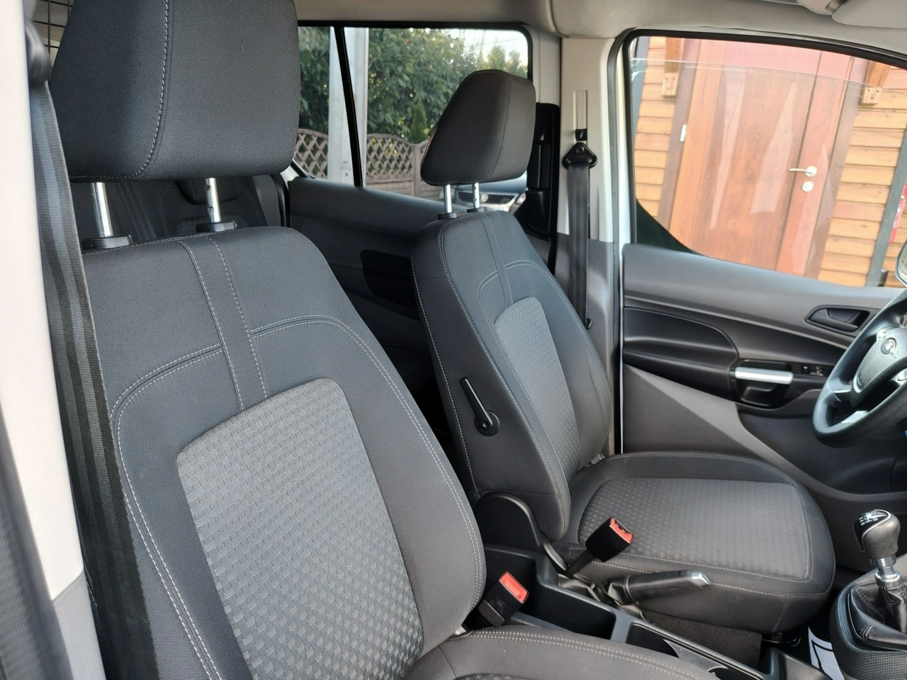 Ford Transit Connect - Zdjęcie 19