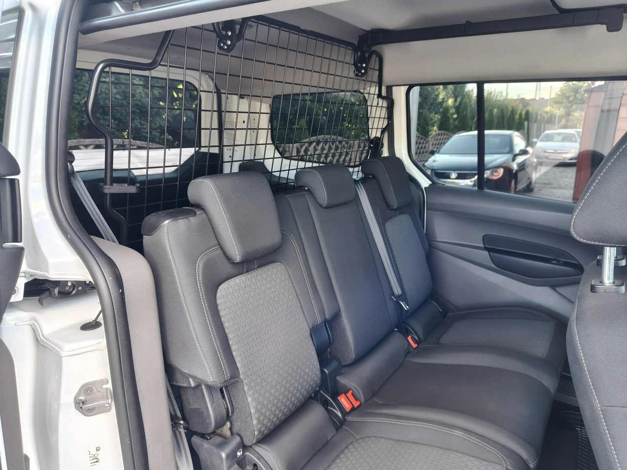 Ford Transit Connect - Zdjęcie 22