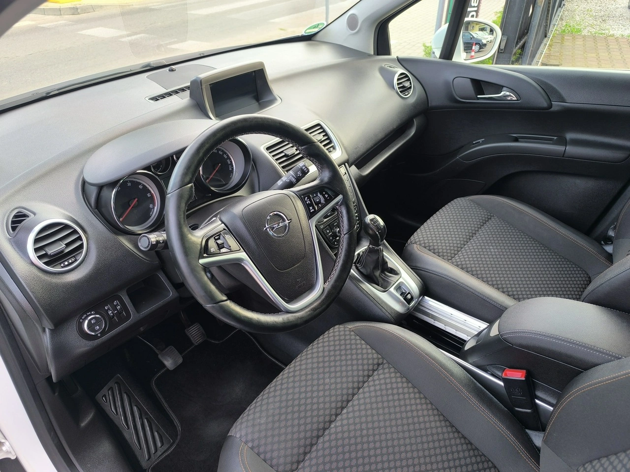 Opel Meriva - Zdjęcie 13