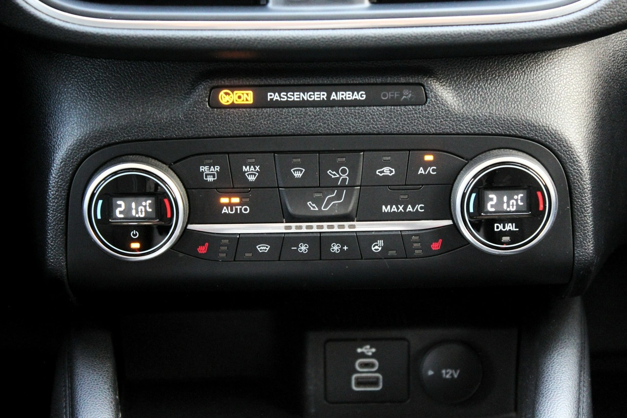 Ford Kuga - Zdjęcie 15