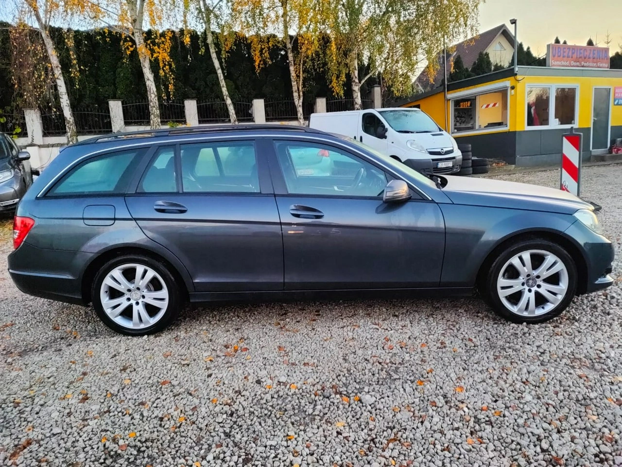 Mercedes C 200 - Zdjęcie 9