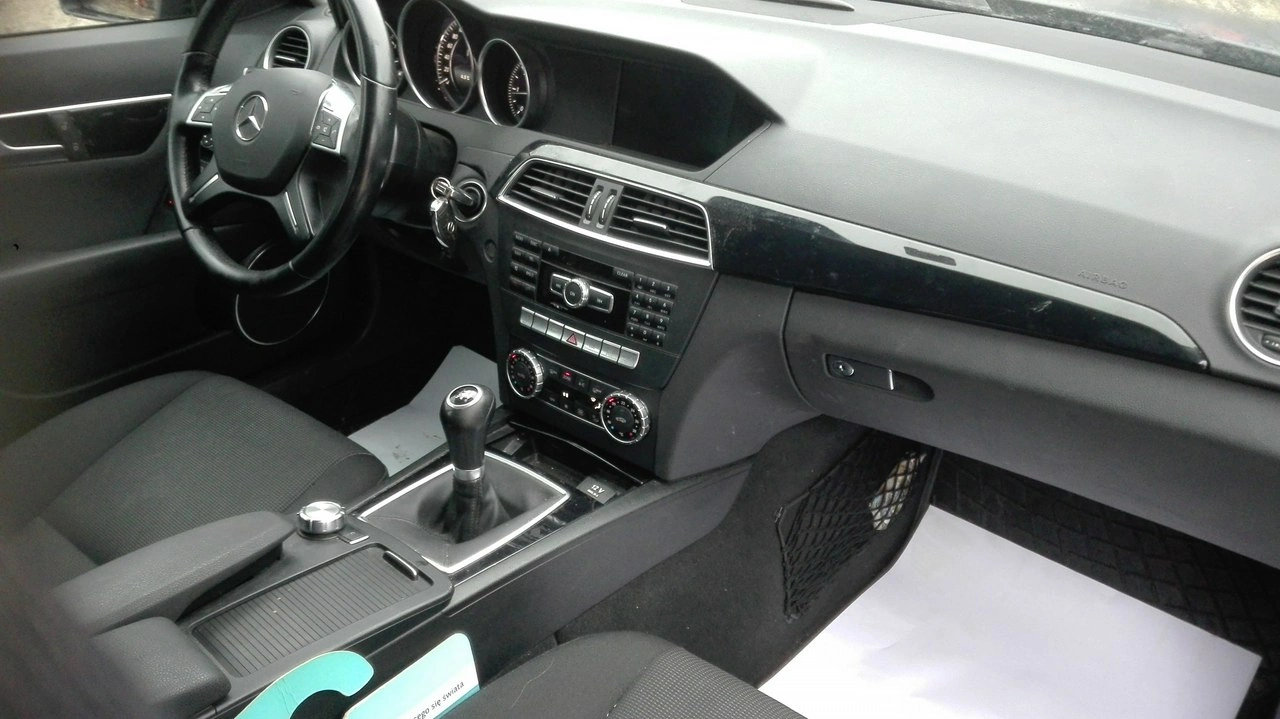 Mercedes C 200 - Zdjęcie 5