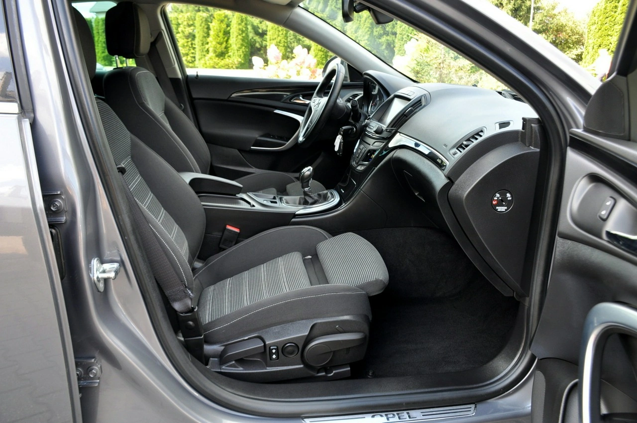 Opel Insignia - Zdjęcie 16