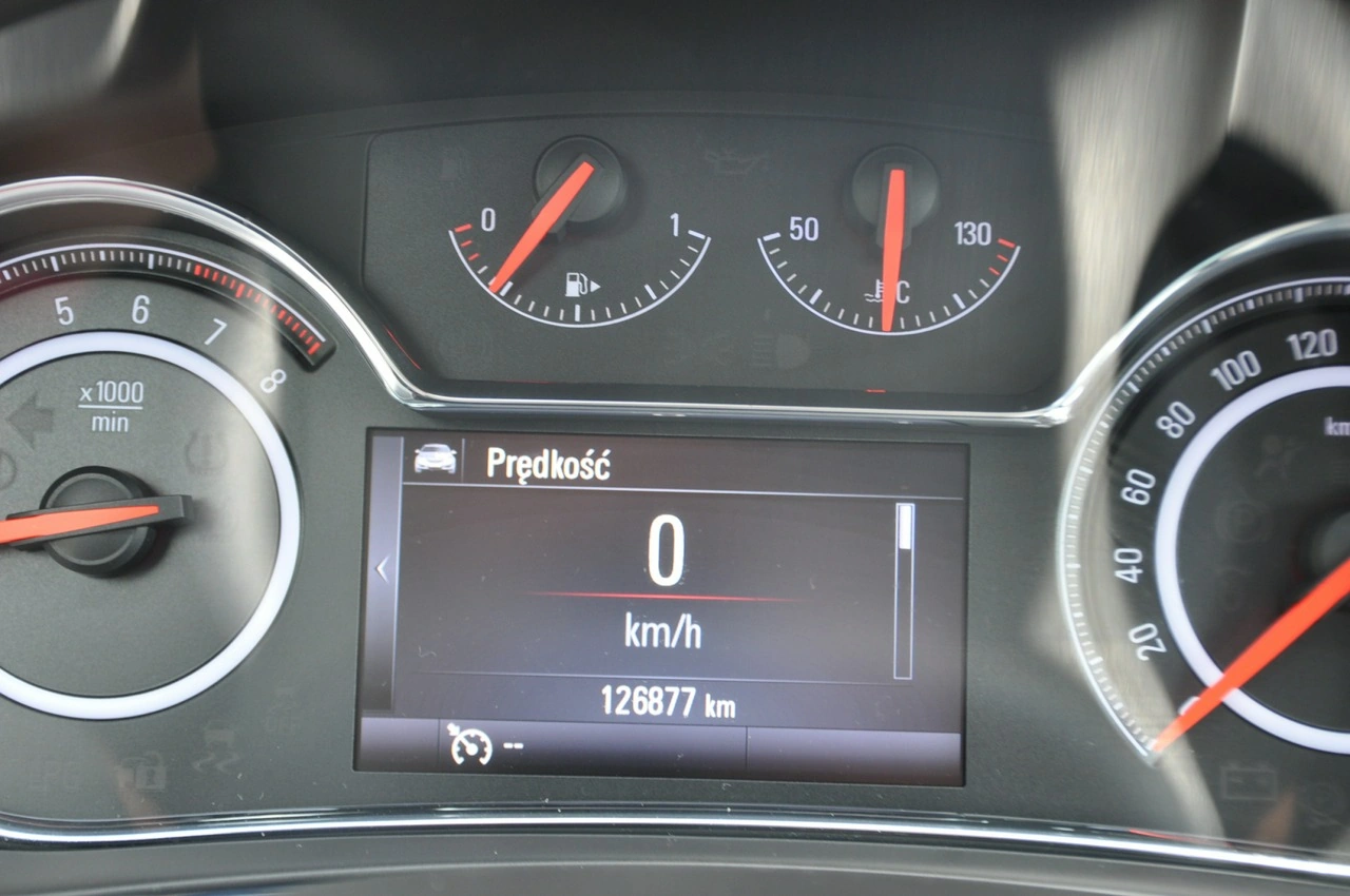 Opel Insignia - Zdjęcie 29