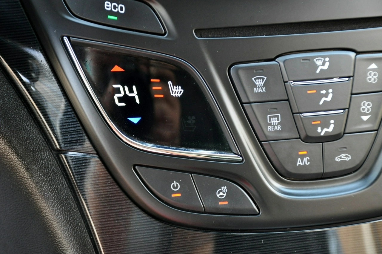 Opel Insignia - Zdjęcie 33