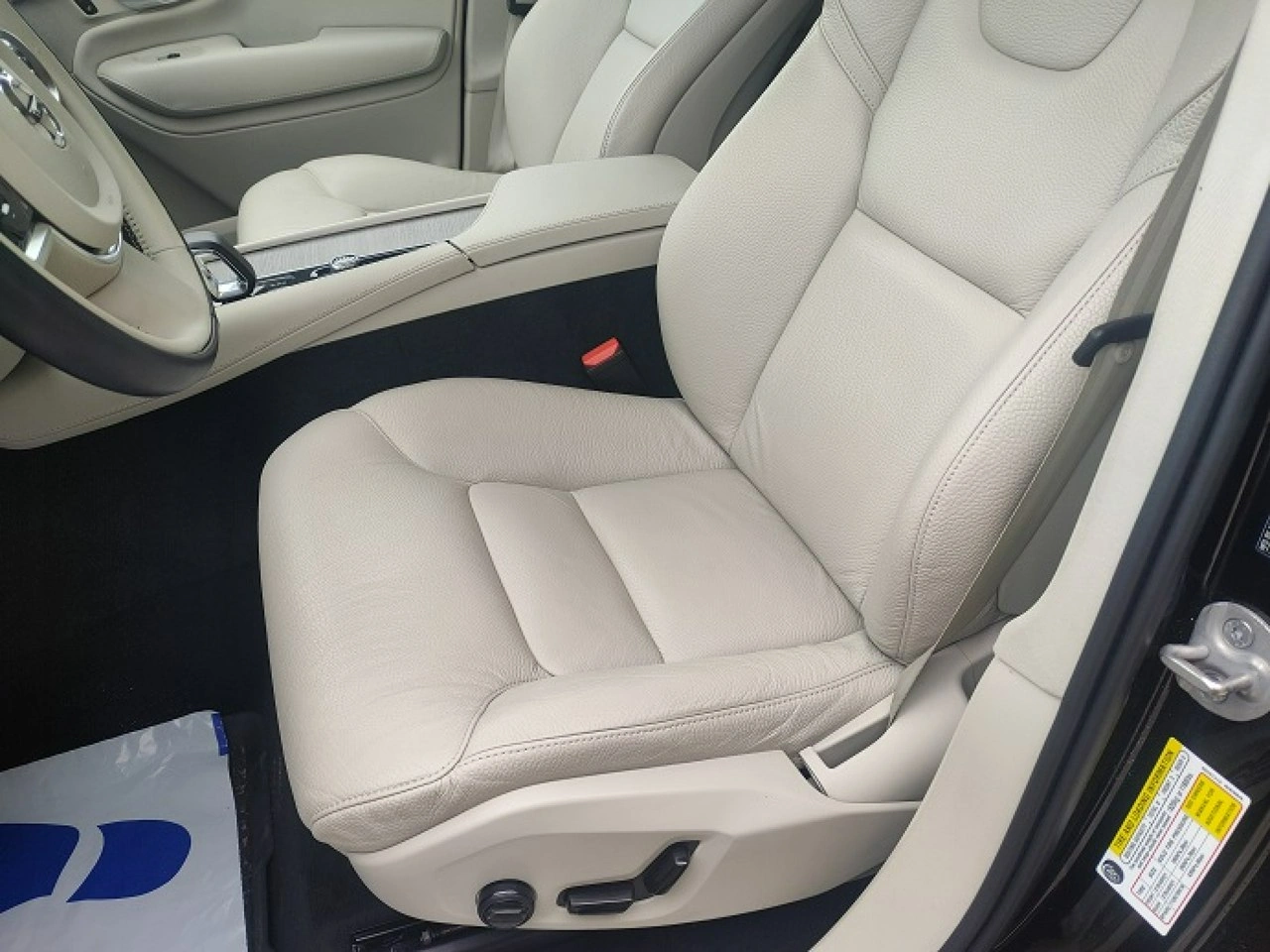 Volvo XC 90 - Zdjęcie 24