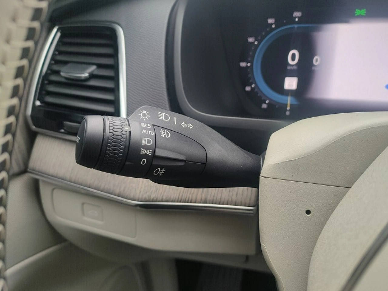 Volvo XC 90 - Zdjęcie 28