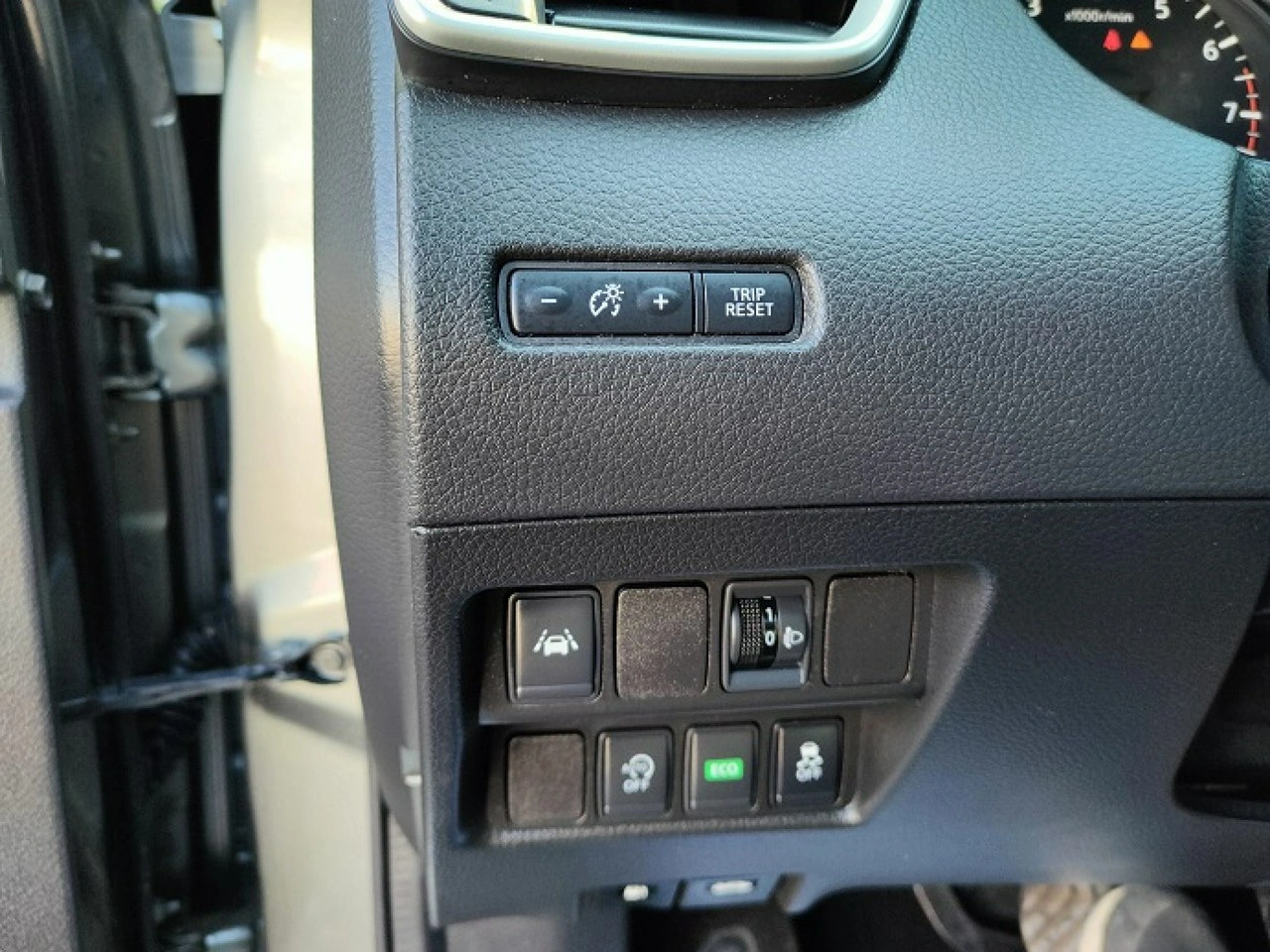 Nissan Qashqai - Zdjęcie 17