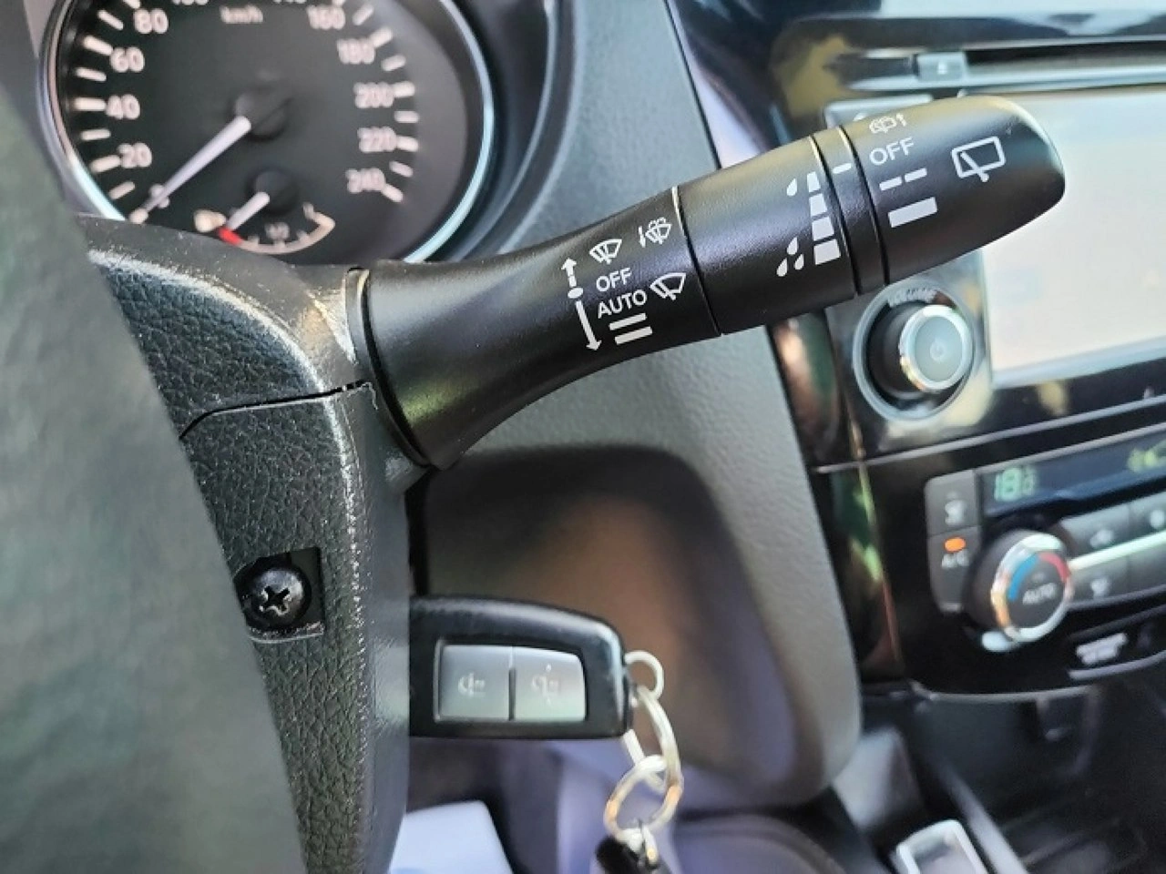 Nissan Qashqai - Zdjęcie 23