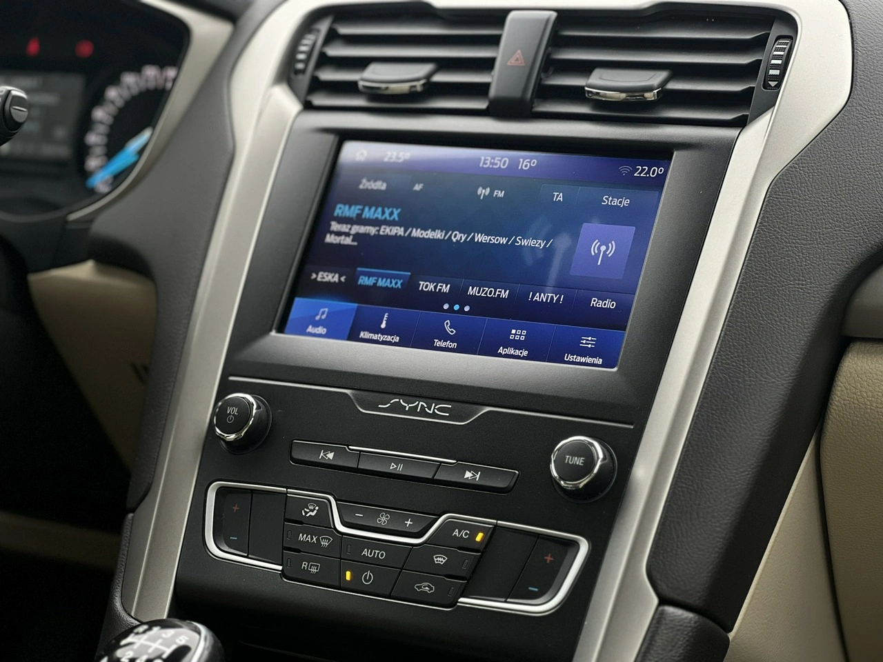 Ford Mondeo - Zdjęcie 14
