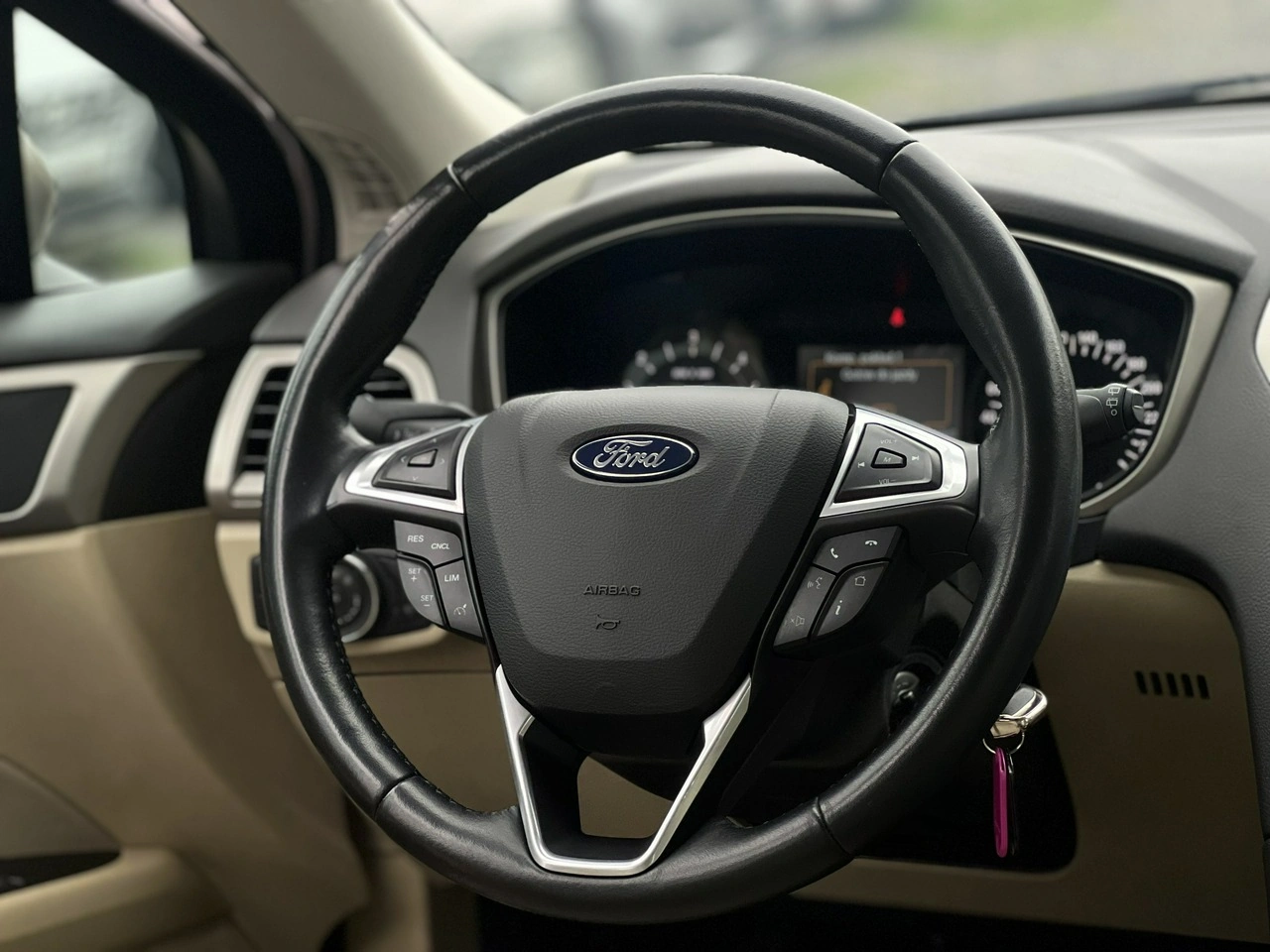 Ford Mondeo - Zdjęcie 15