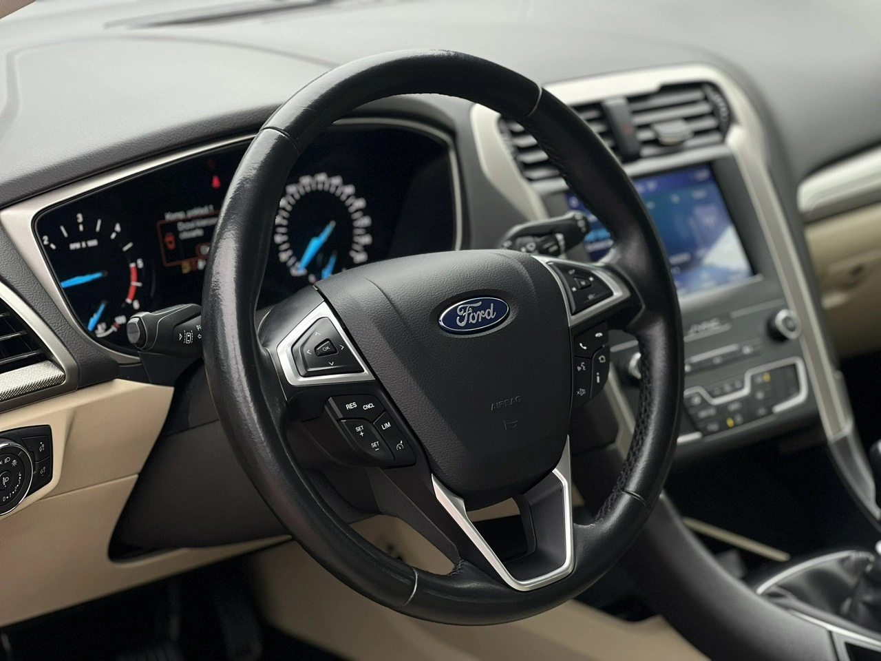 Ford Mondeo - Zdjęcie 22