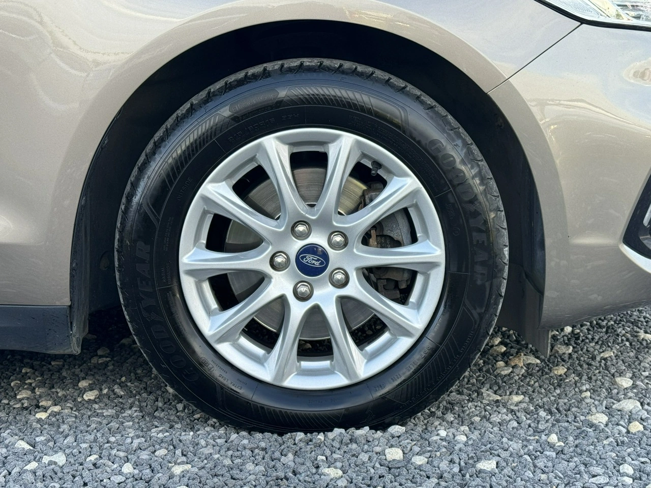 Ford Mondeo - Zdjęcie 31