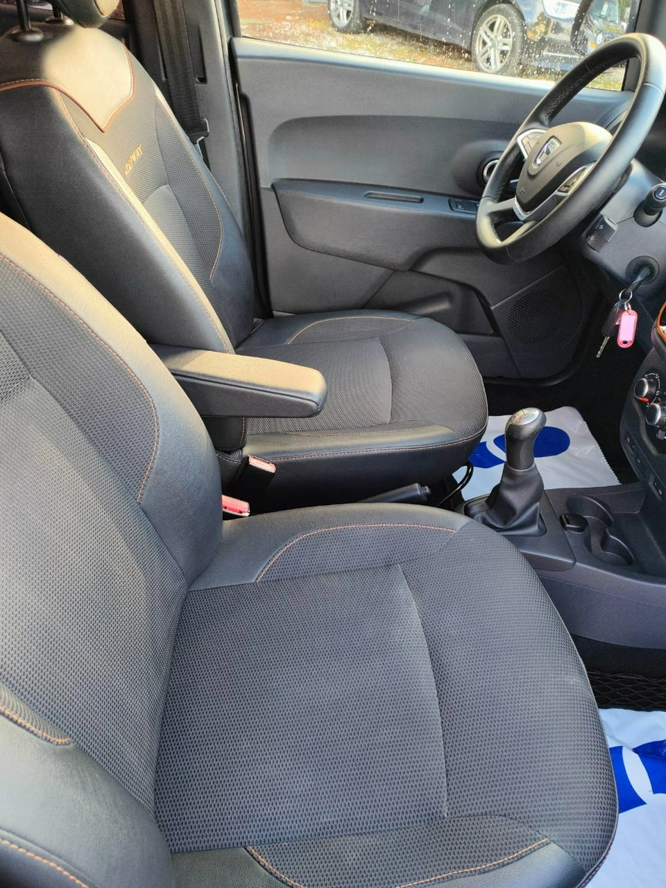 Dacia Lodgy - Zdjęcie 25