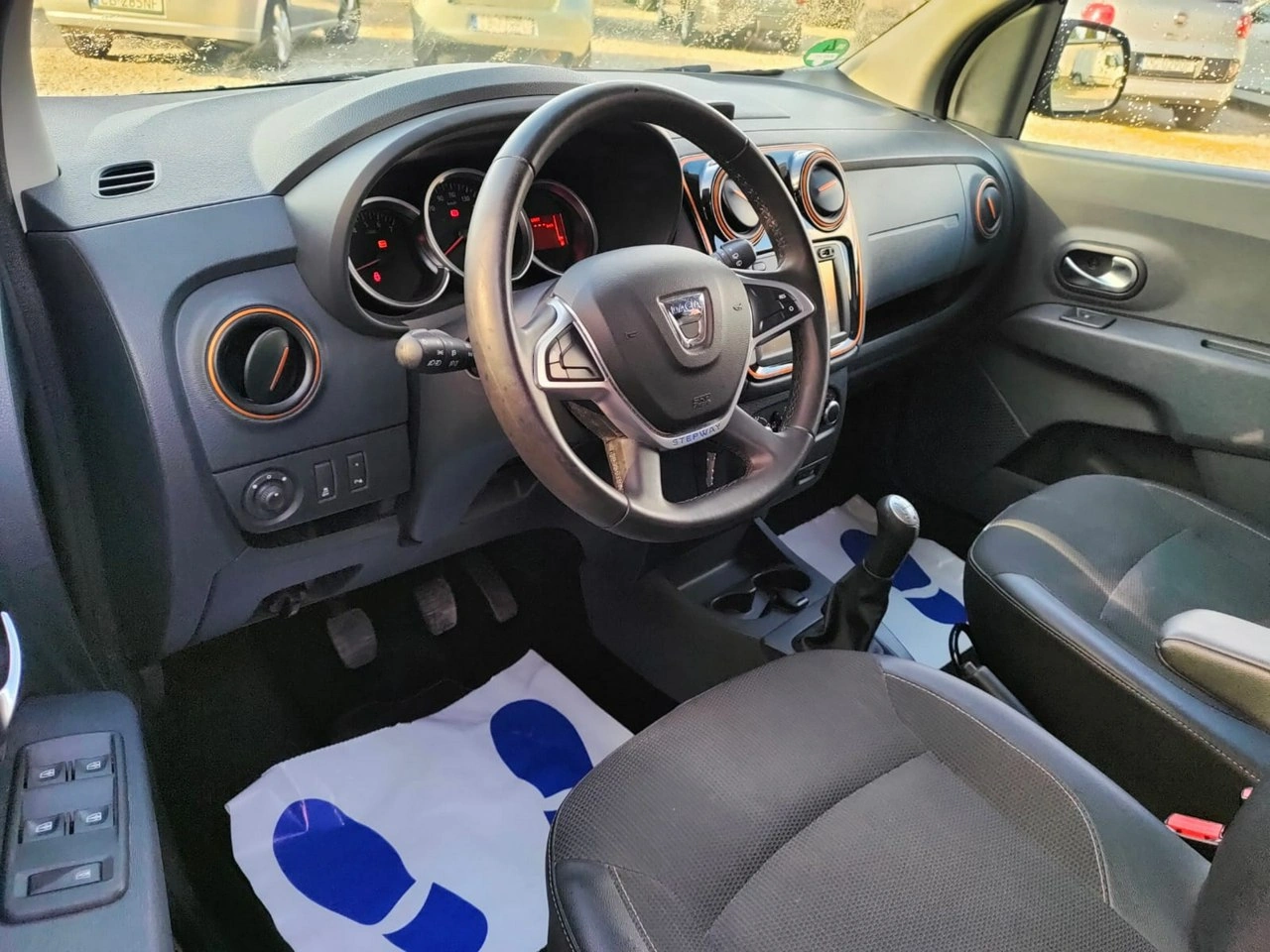 Dacia Lodgy - Zdjęcie 12