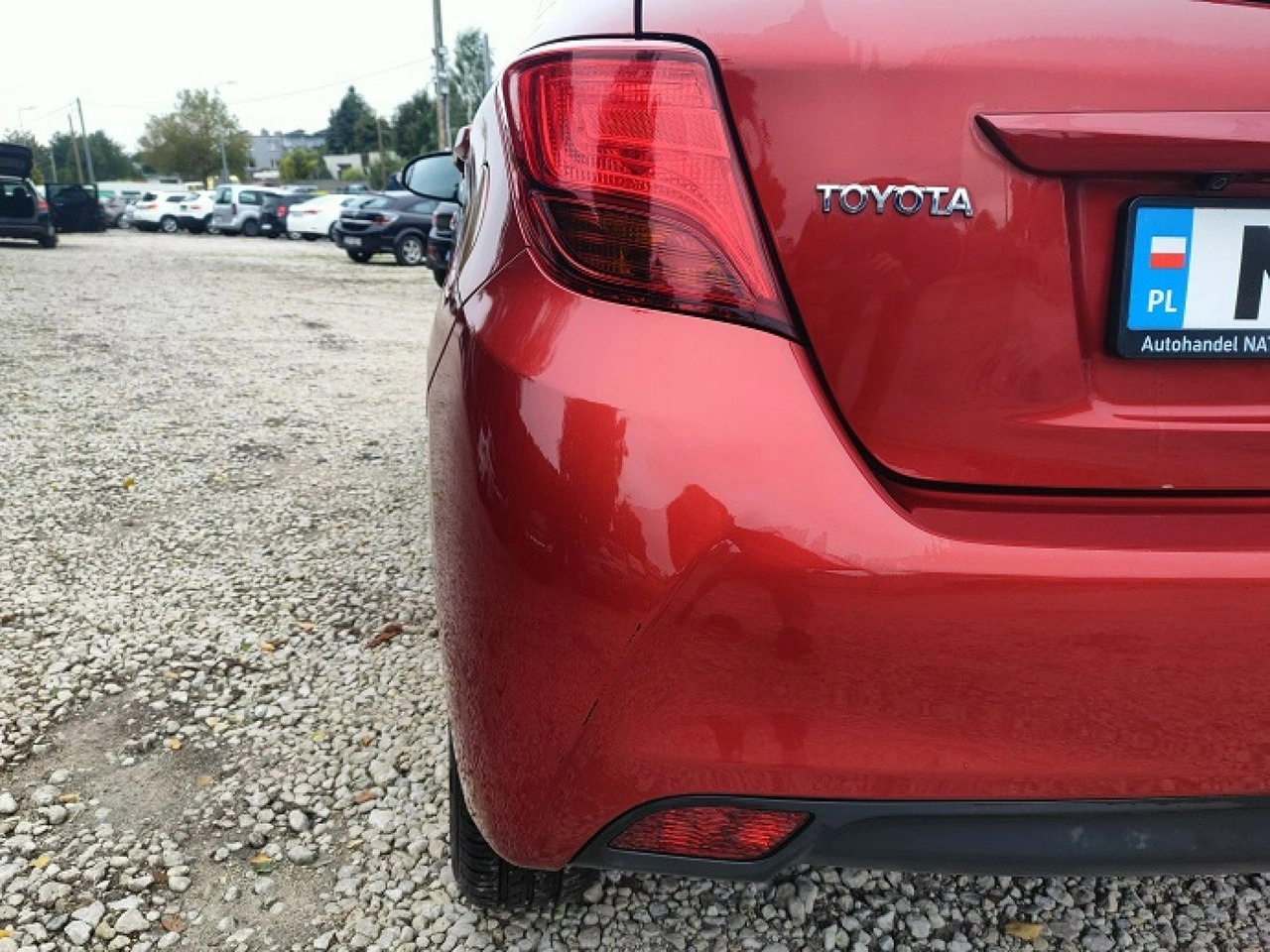 Toyota Yaris - Zdjęcie 8