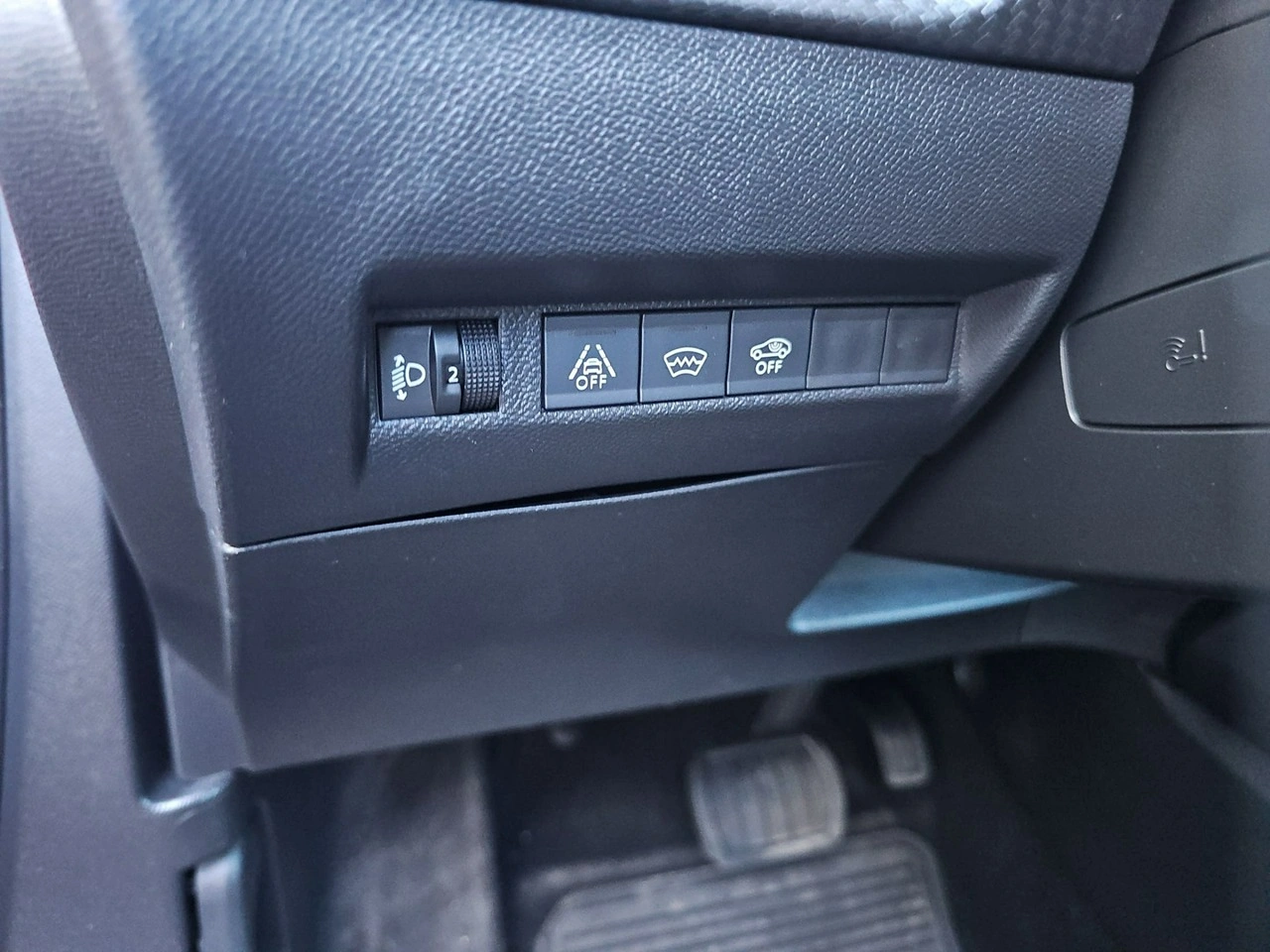 Peugeot 2008 - Zdjęcie 15