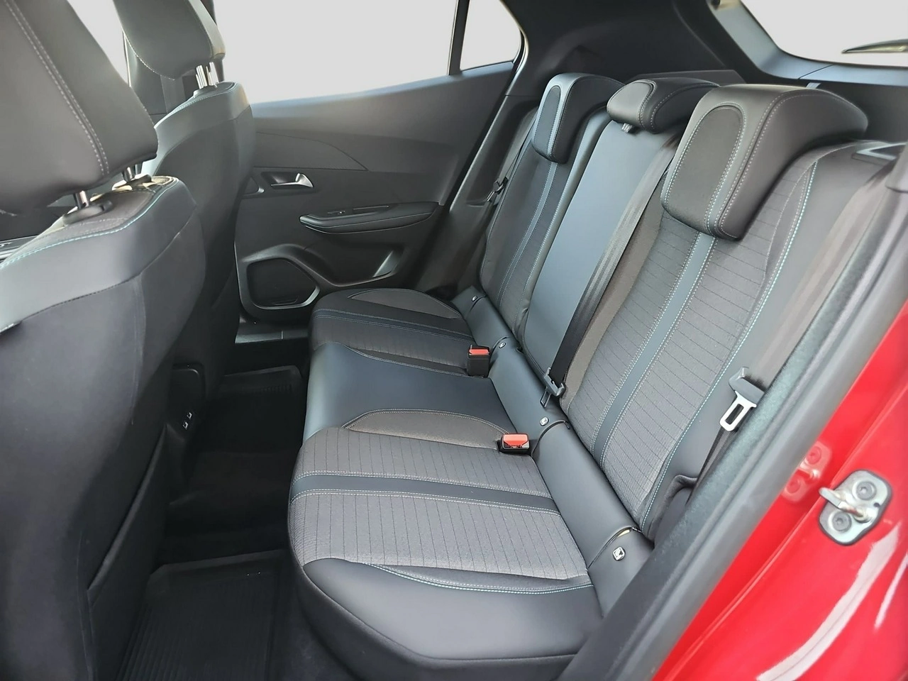 Peugeot 2008 - Zdjęcie 19