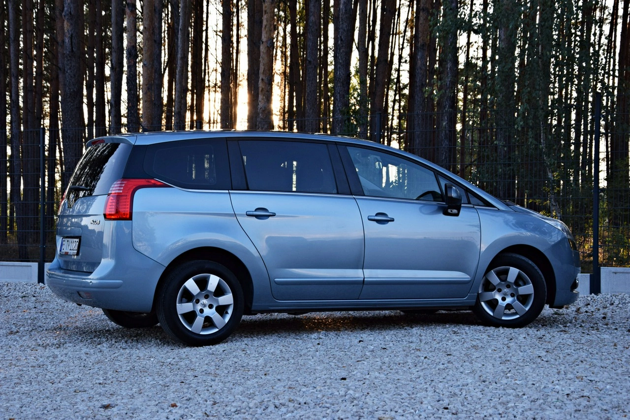 Peugeot 5008 - Zdjęcie 24