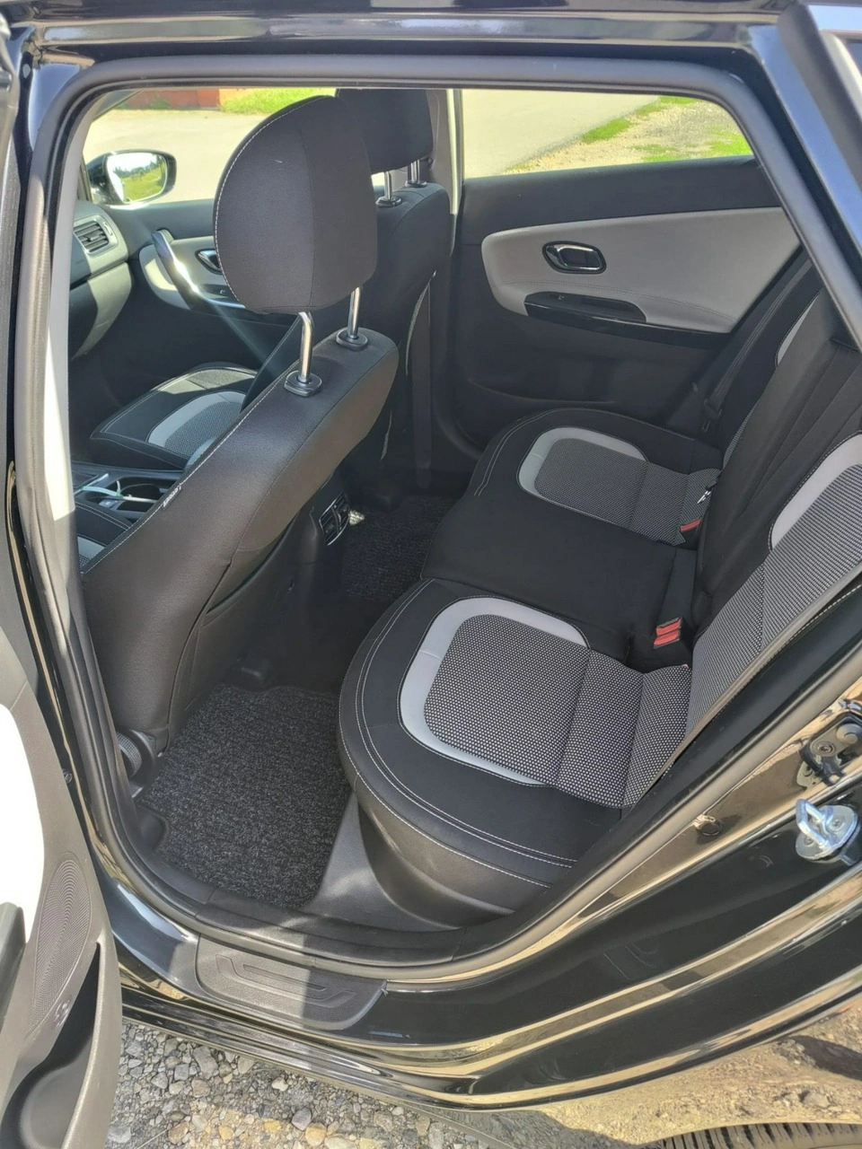 Kia Ceed - Zdjęcie 5