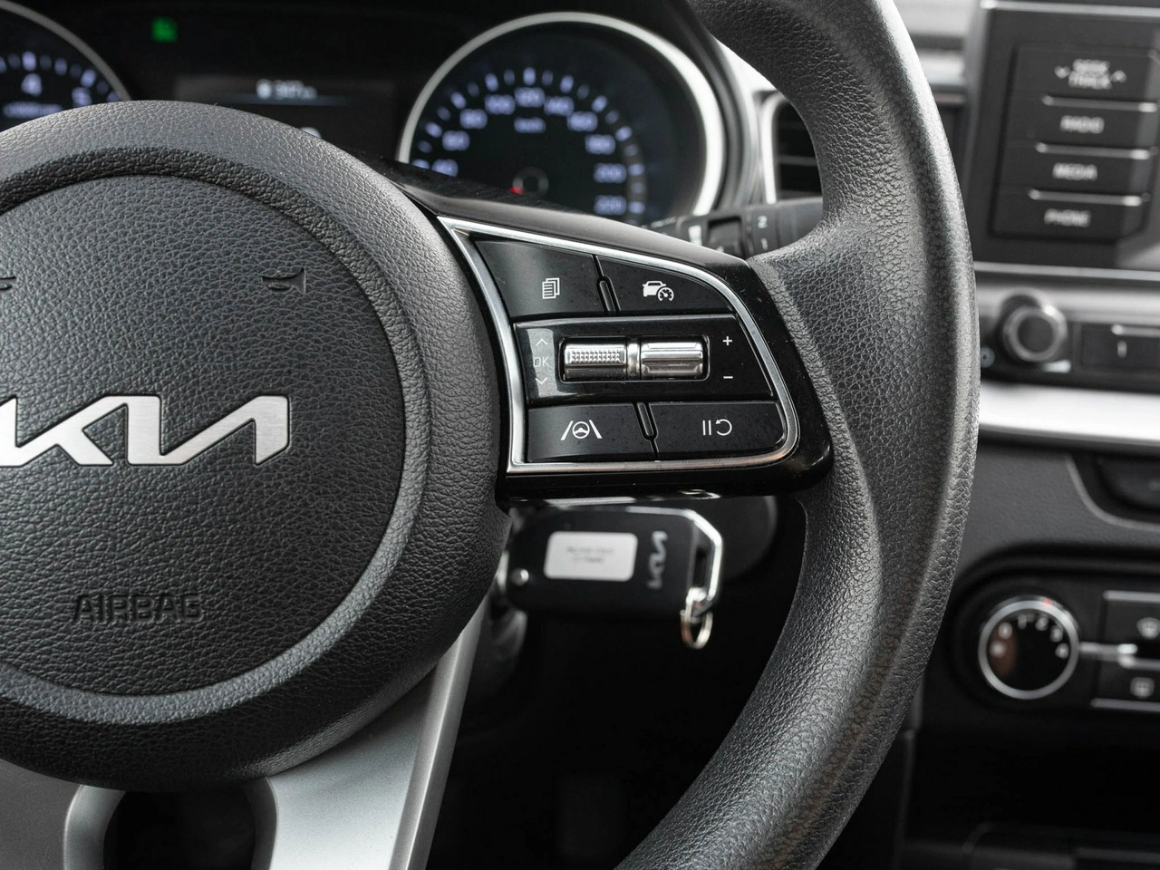Kia Ceed - Zdjęcie 13