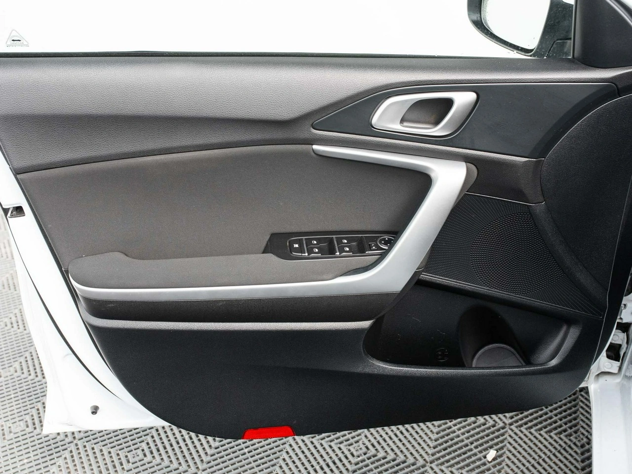 Kia Ceed - Zdjęcie 8