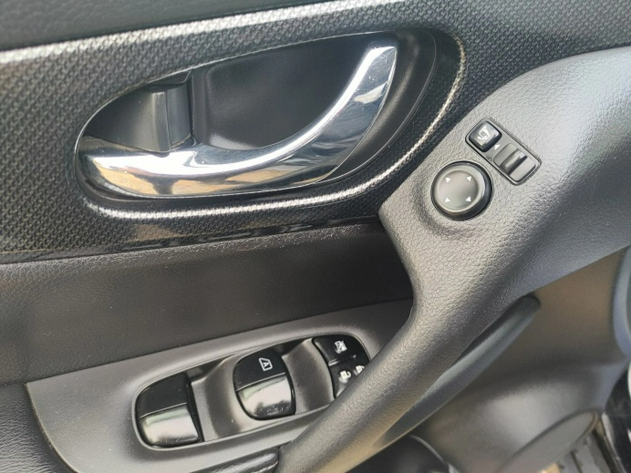 Nissan X-Trail - Zdjęcie 20