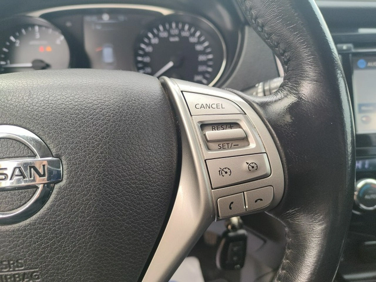 Nissan X-Trail - Zdjęcie 26