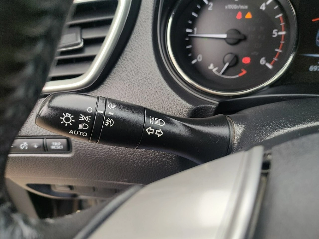 Nissan X-Trail - Zdjęcie 27