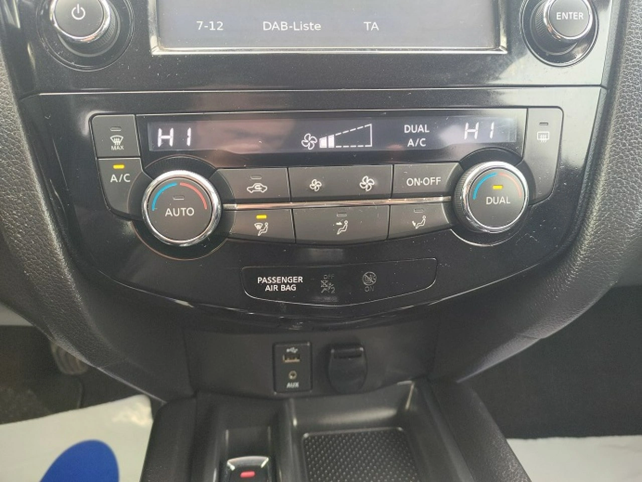 Nissan X-Trail - Zdjęcie 32