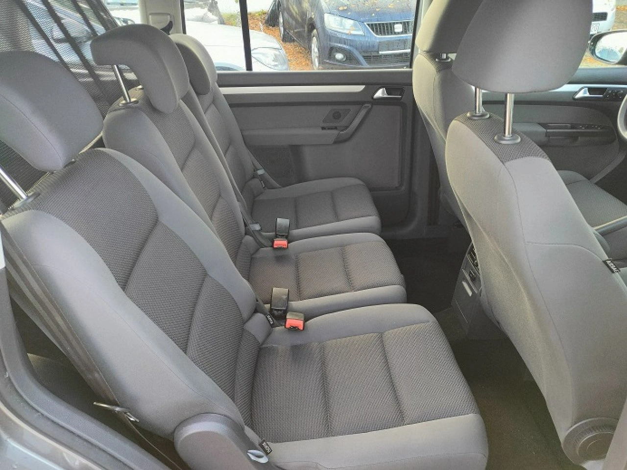 Volkswagen Touran - Zdjęcie 15