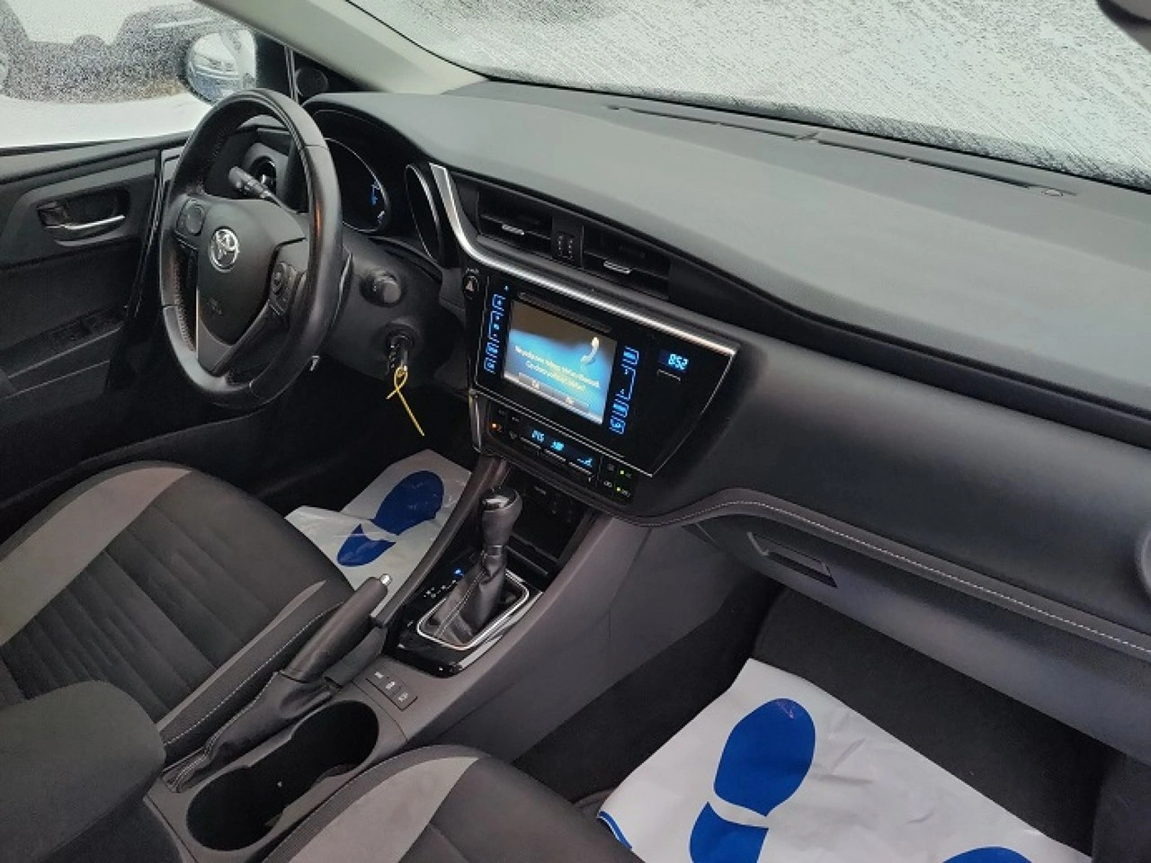 Toyota Auris - Zdjęcie 14