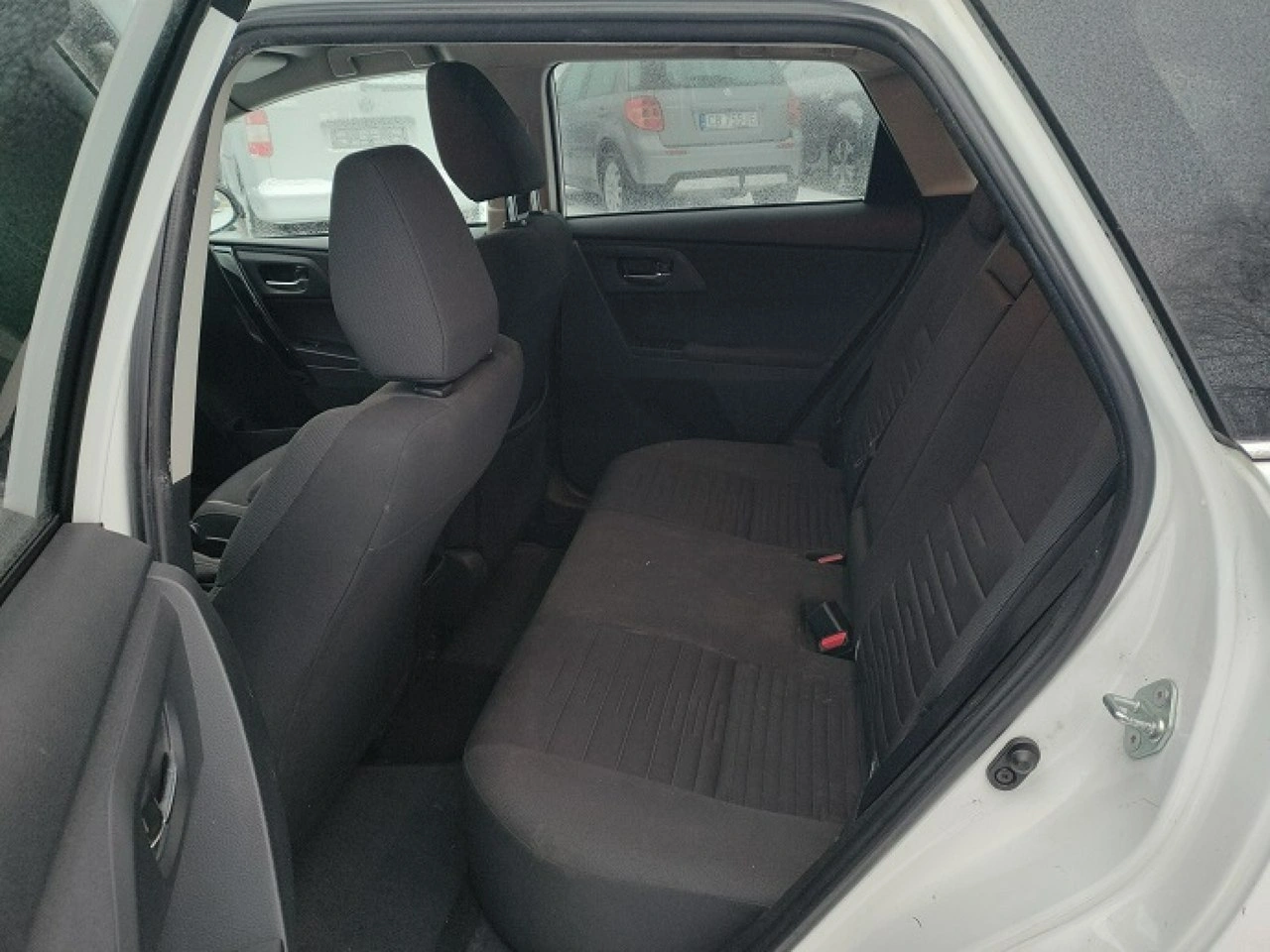 Toyota Auris - Zdjęcie 15