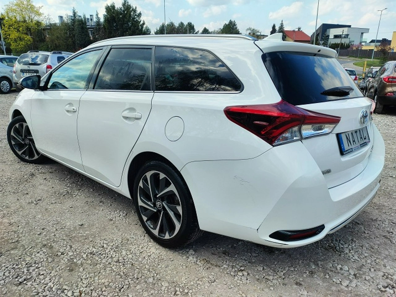 Toyota Auris - Zdjęcie 3