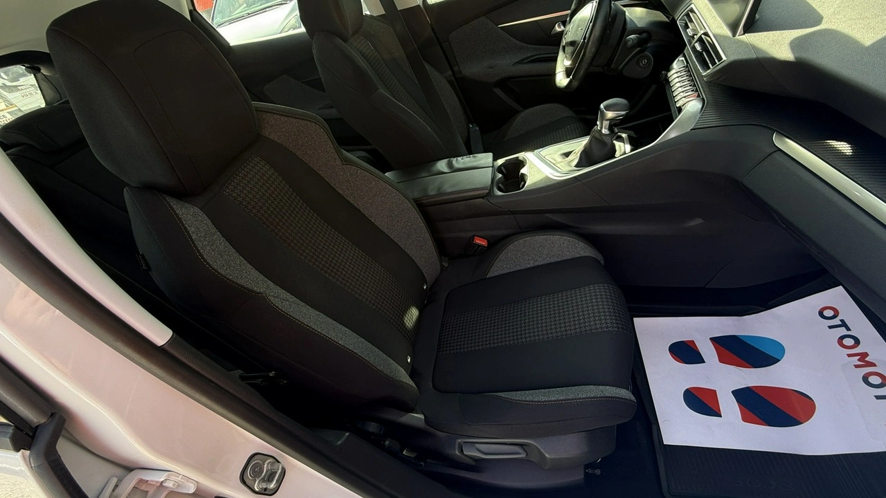 Peugeot 3008 - Zdjęcie 13
